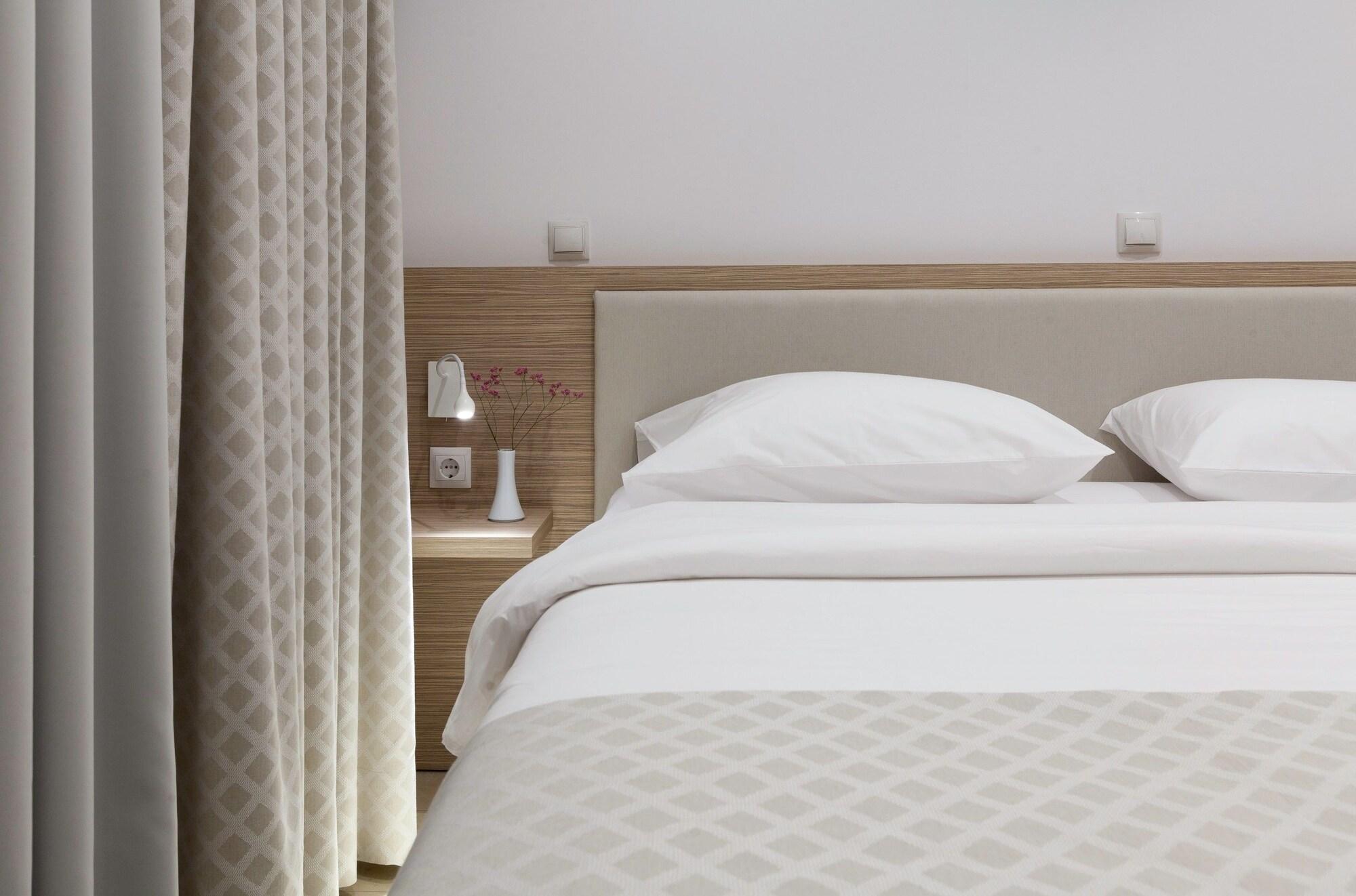 Myrties Zephyros Hotel מראה חיצוני תמונה