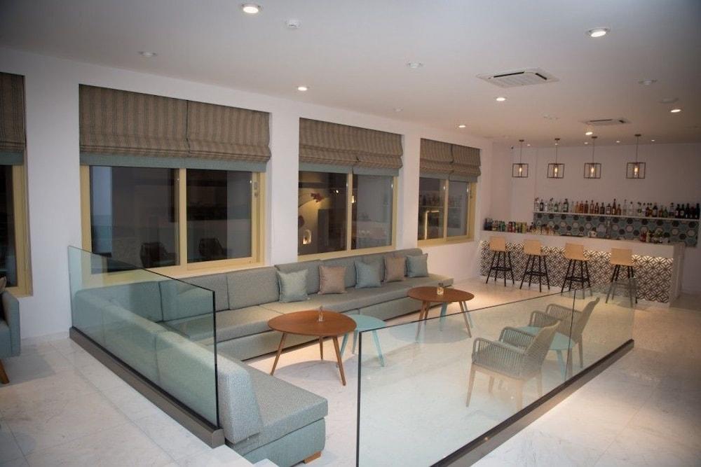 Myrties Zephyros Hotel מראה חיצוני תמונה