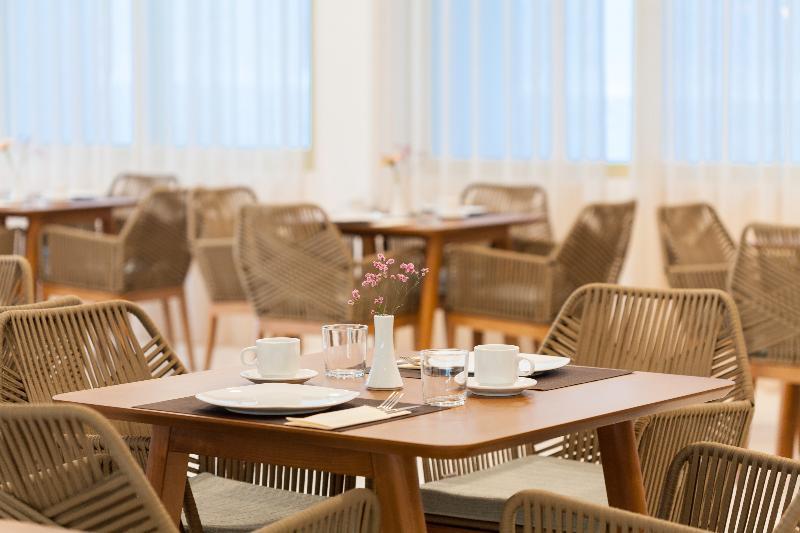 Myrties Zephyros Hotel מראה חיצוני תמונה