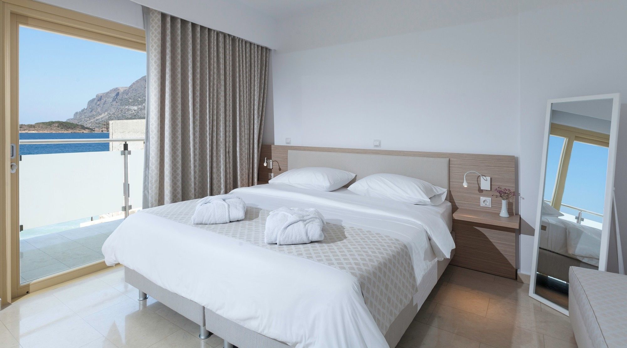 Myrties Zephyros Hotel מראה חיצוני תמונה